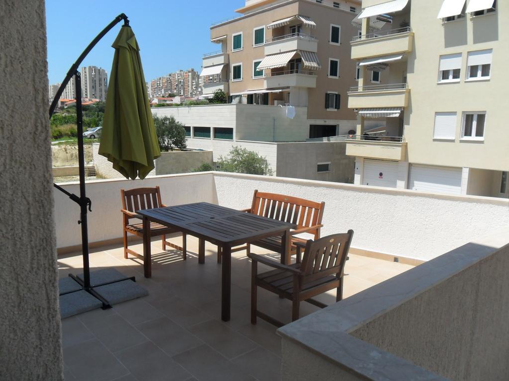Beachside Apartments Znjan Split Exterior foto